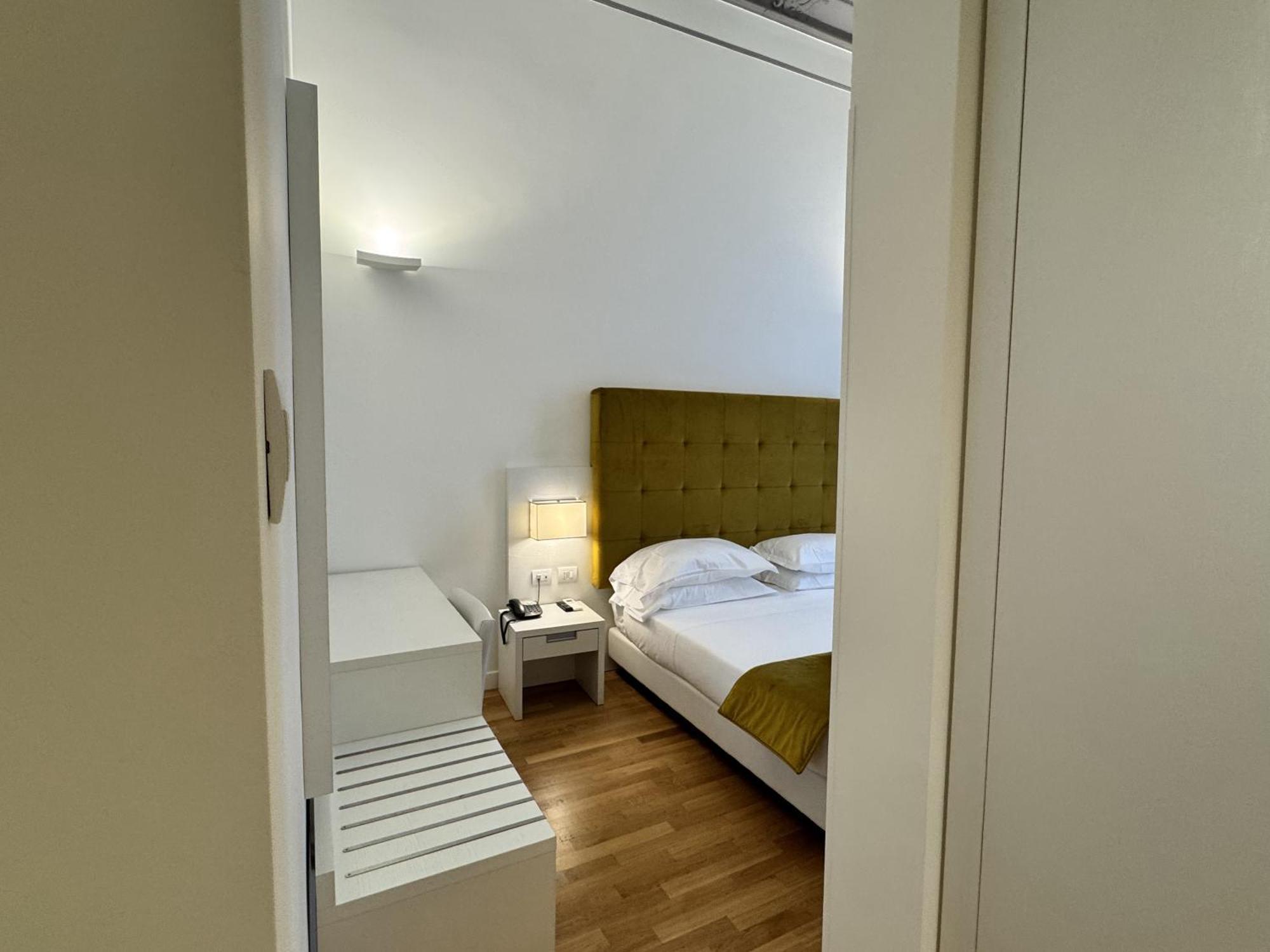 History Suite Essence Rome Exterior photo