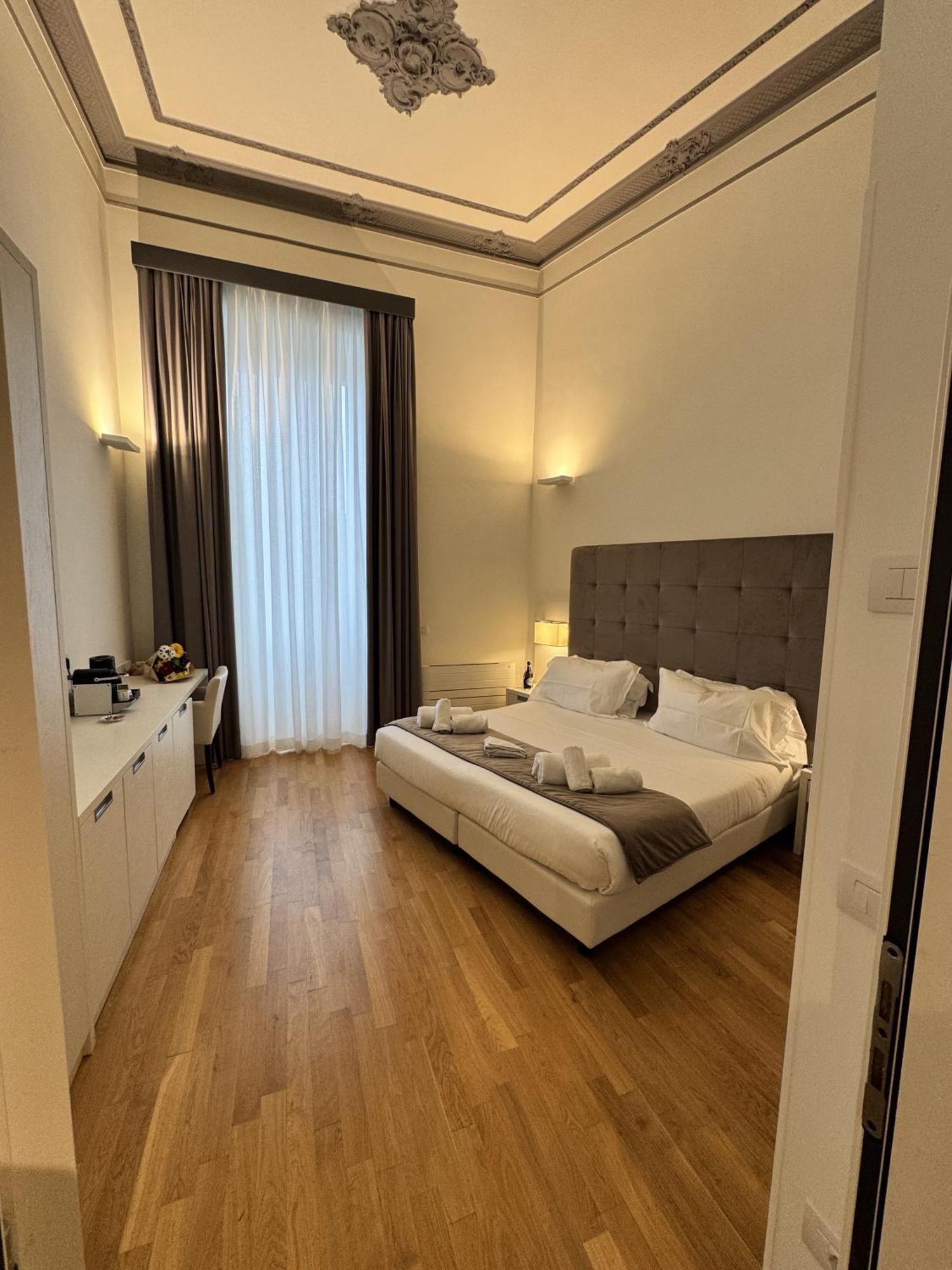 History Suite Essence Rome Exterior photo