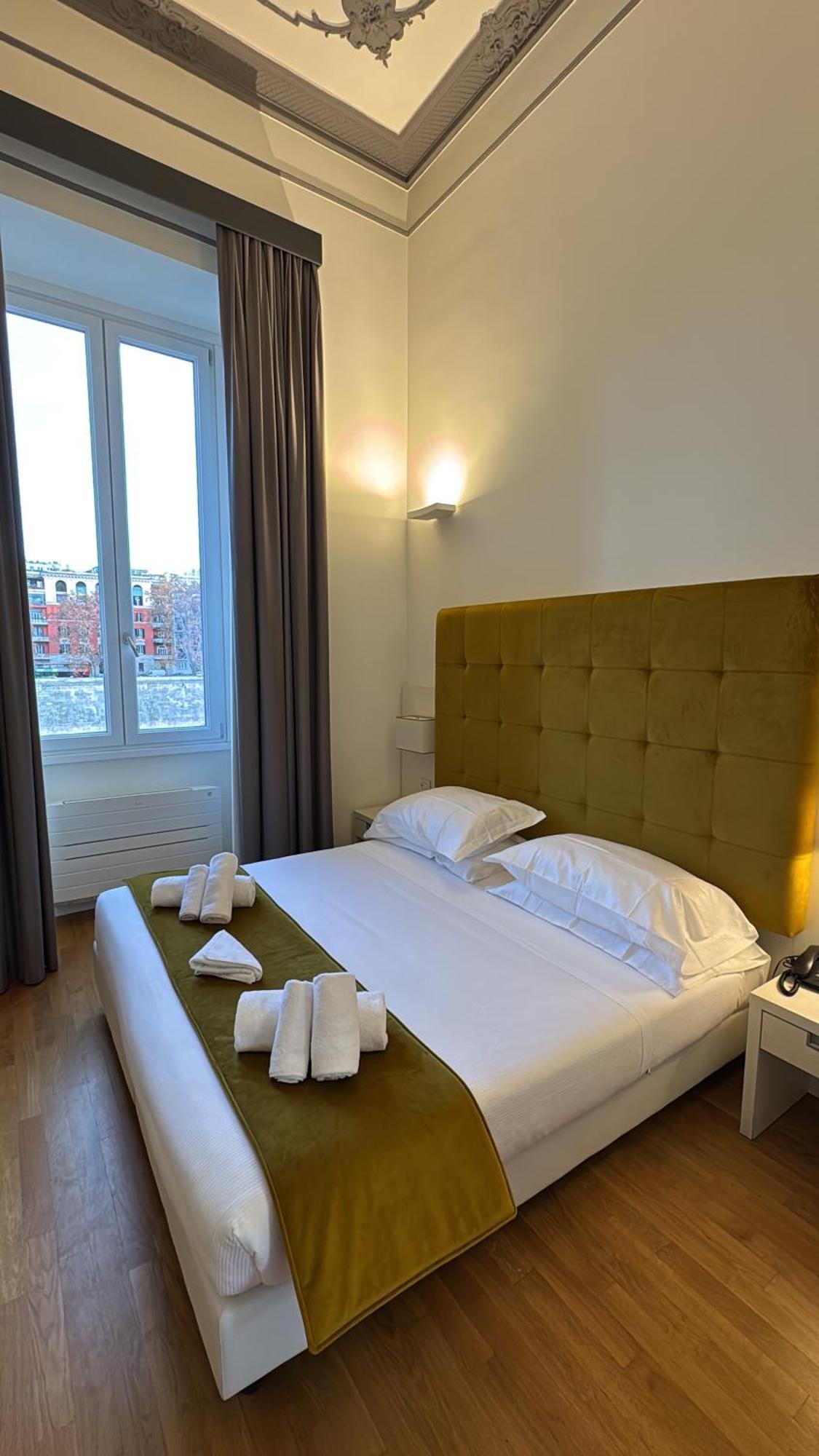 History Suite Essence Rome Exterior photo